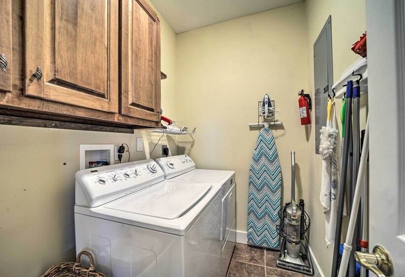 Glenville Serenity Lodge  Cabin: Lake Views!