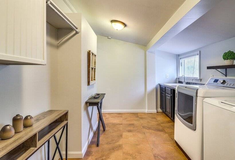House In The Woods  In Ooltewah W/ Fire Pit!