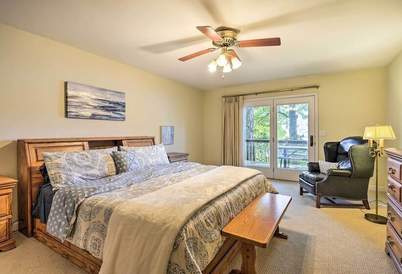 Ideal Chickamauga Lake Home + Dock & Fire Pit