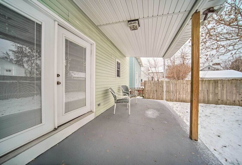 Idyllic Erie Home < 3 Mi To Dtwn Attractions!
