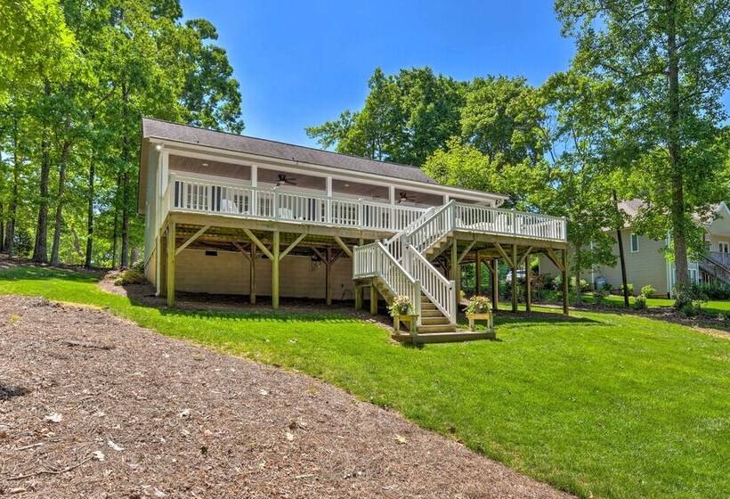 Lake Norman Retreat W/ Dock ~ 1 Mi To Marina!