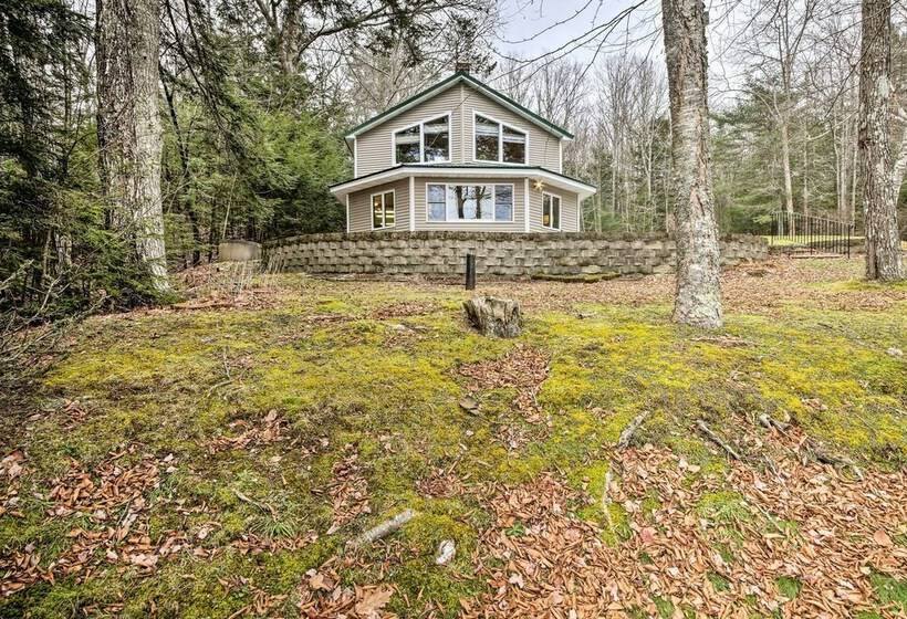 Lakefront Escape: Boat Dock, Grill, Fire Pit!