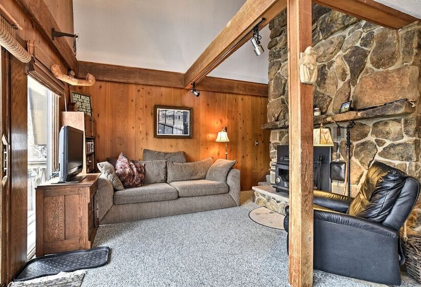 Lakeview 10 Acre Kimball Cabin W/ Private Beach!