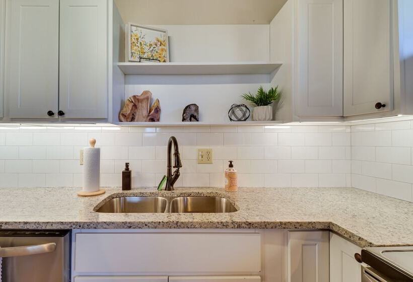 Mcgaheysville Vacation Rental: Yard & Fire Pit!