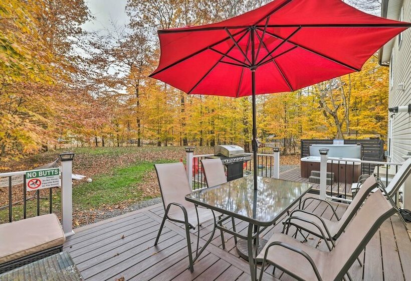 Mid Century Mod Poconos Retreat W/ Pool Table