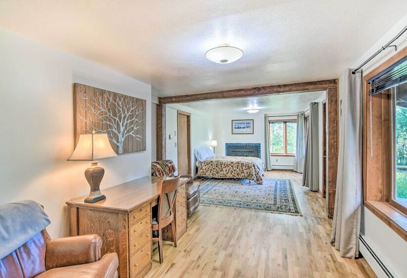 Moose Park Lodge  Charming Walden Retreat!