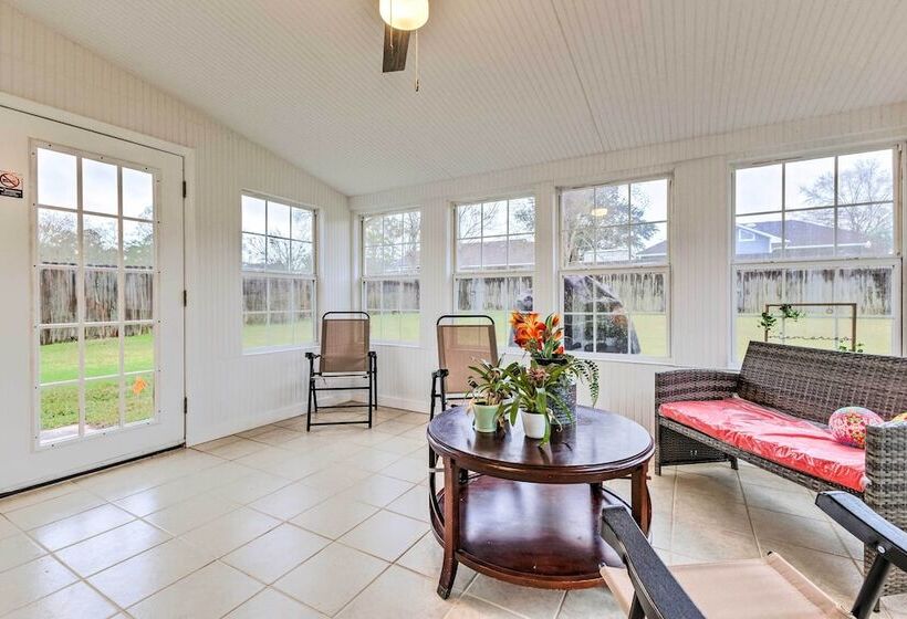 Ocean Springs Home W/ Sunroom ~ 5 Mi To Beach
