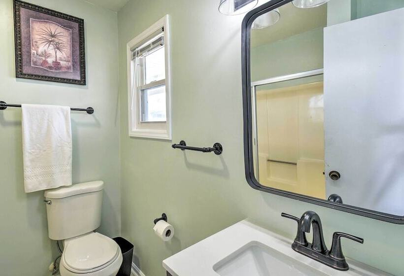 Oceanfront Retreat W/ Holden Beach Access!