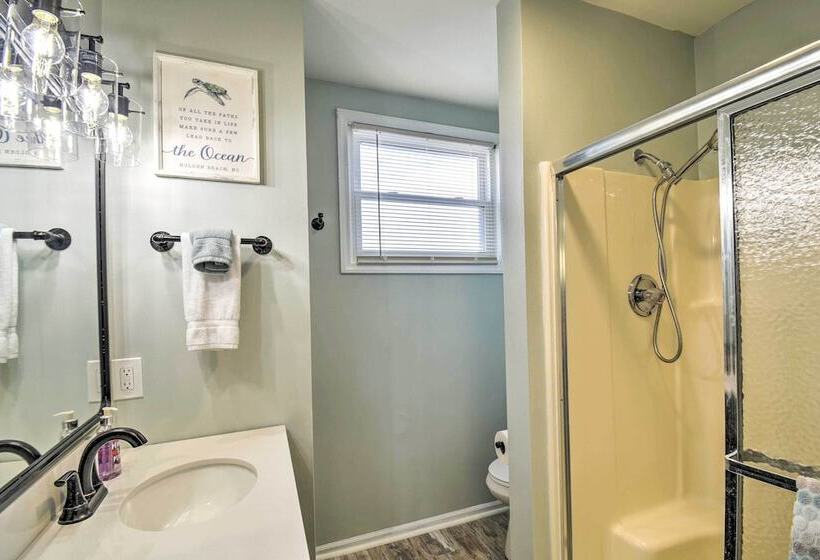 Oceanfront Retreat W/ Holden Beach Access!