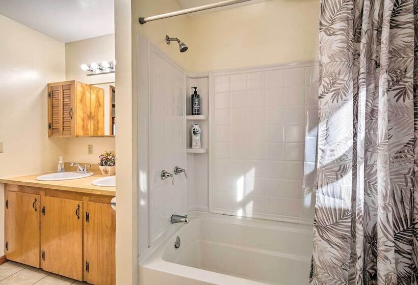 Peaceful Horseheads Hideaway W/ Deck & Yard!