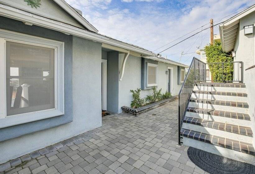 Bright Whittier Home W/ Pool Table + Spacious Deck