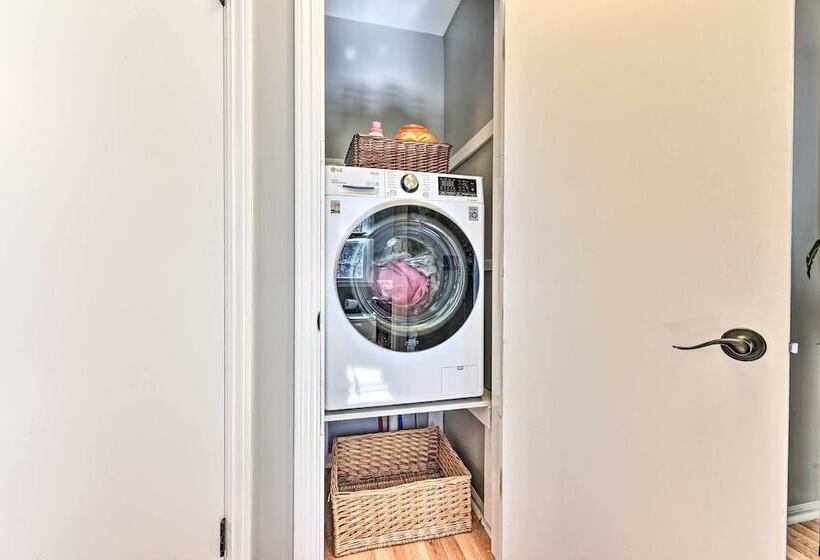 Pittsford Trolley Home   Near Erie Canal!