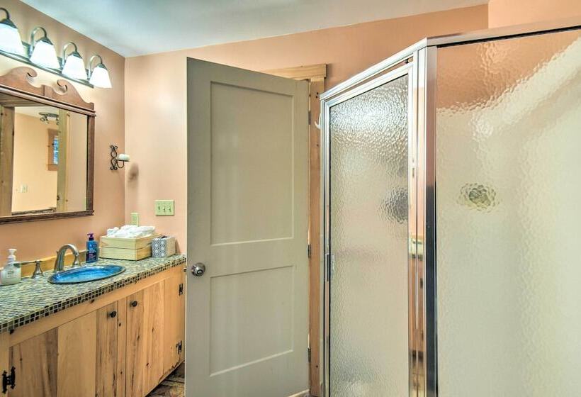 Private Sunapee Getaway: 2 Mi To Ledge Pond!