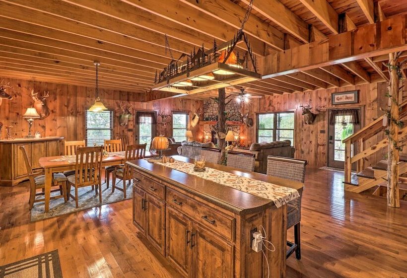 Quiet + Rustic Cabin With Fire Pit On 20 Acres!