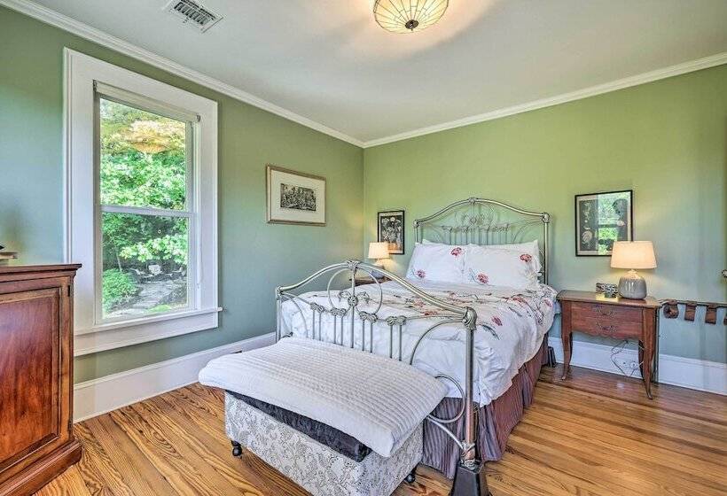 Restored Victorian Home   Walk To Downtown Hawley!