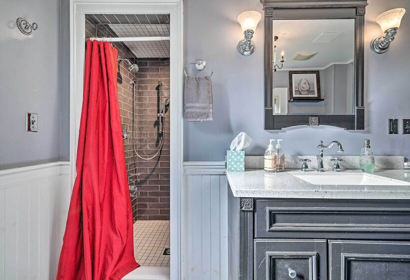 Restored Victorian Home   Walk To Downtown Hawley!