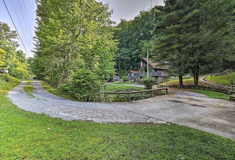Roan Mountain Creekside Cabin: Hike & Fish!