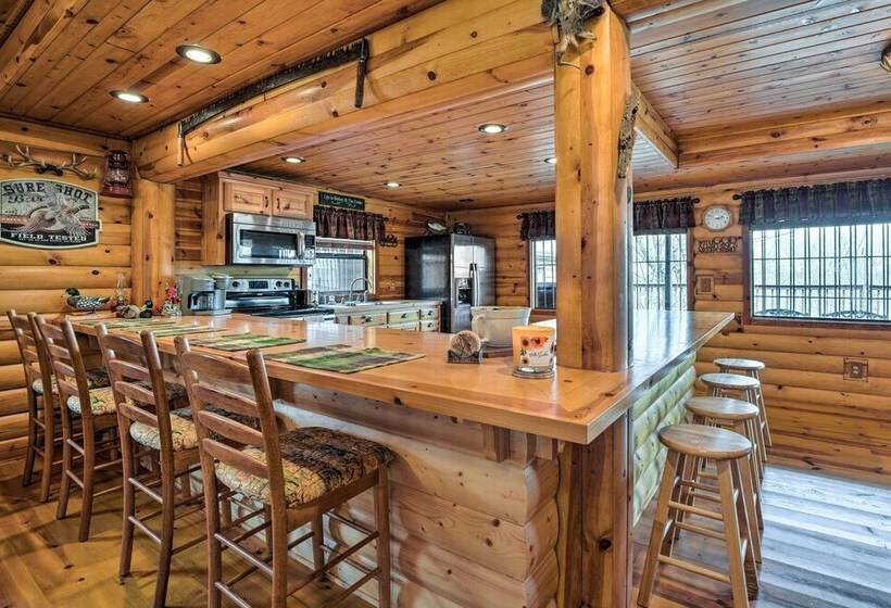 Rustic Cabin In Roaring River State Park!