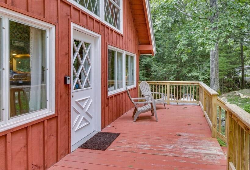 Rustic, Cozy Cabin W/ Easy Ski And Beach Access!