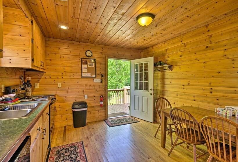 Secluded Lenoir Cabin: 4 Mi To Dtwn Blowing Rock