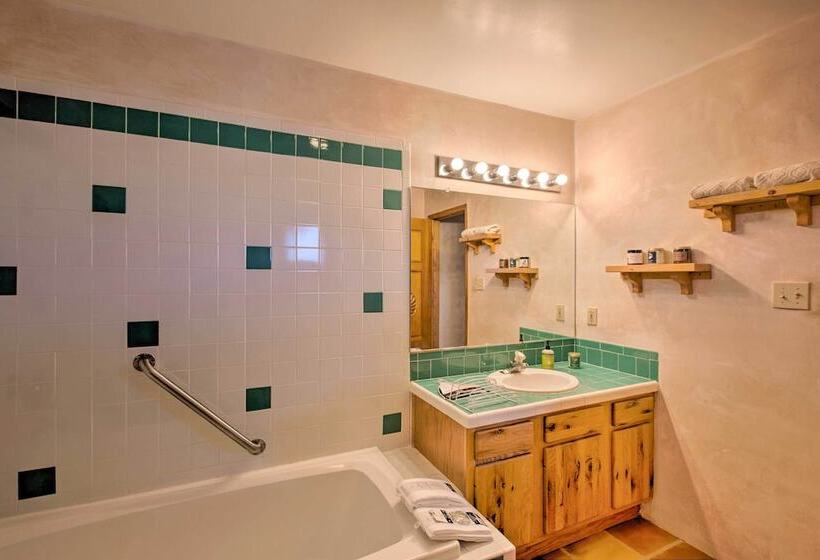 Southwest Home W/ 360 Degree Mtn View, Ski Nearby!