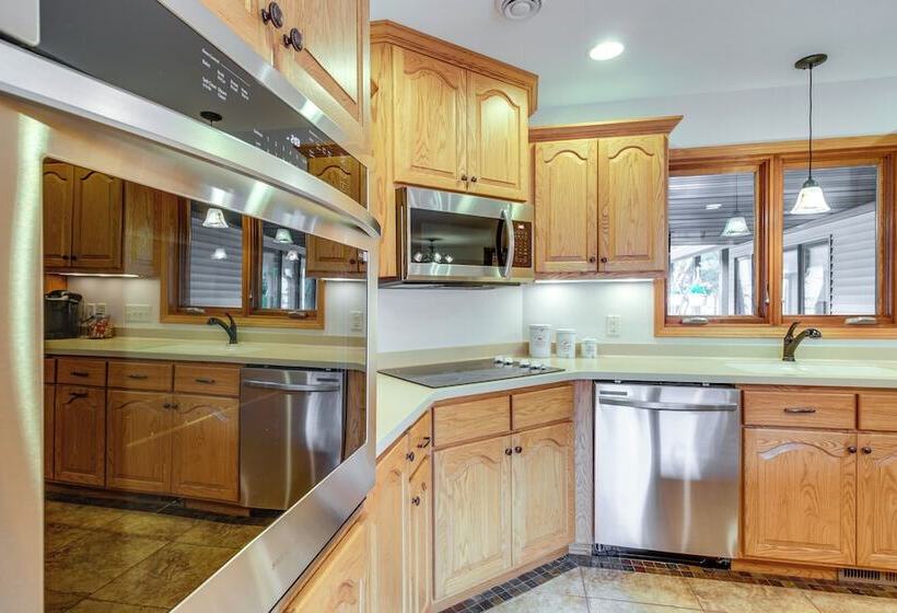 Spacious Verndale Home W/ Backyard Fire Pit!
