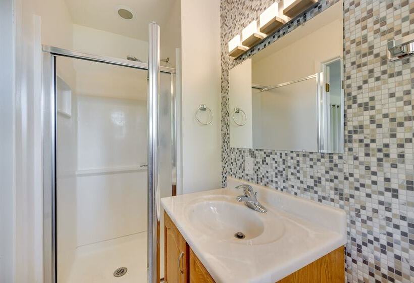 The View   Waterfront Lake Anna Home W/ Dock!