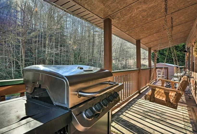 Tranquil Sylva Retreat W/ Bbq Grill & Deck