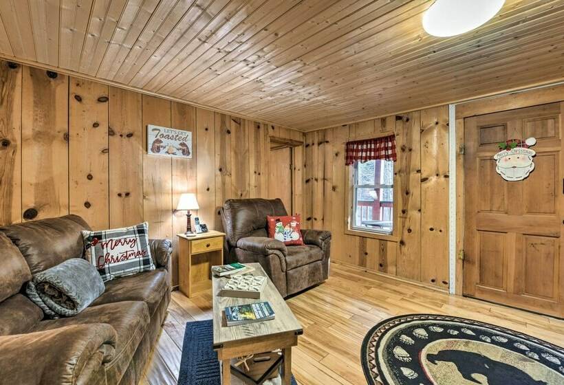 Tranquil Sylva Retreat W/ Bbq Grill & Deck