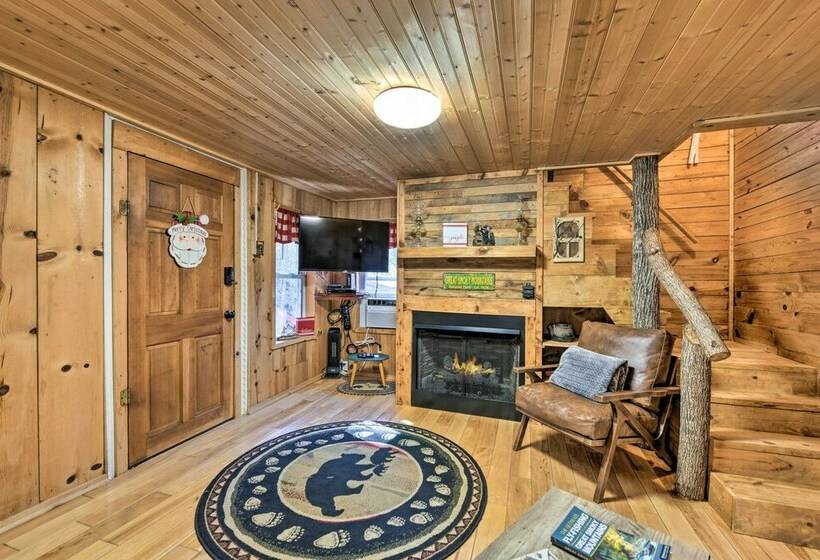 Tranquil Sylva Retreat W/ Bbq Grill & Deck