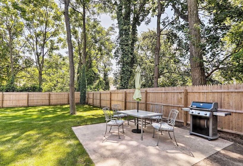 Updated Downtown Red Bank Home 5 Mi To Beach!