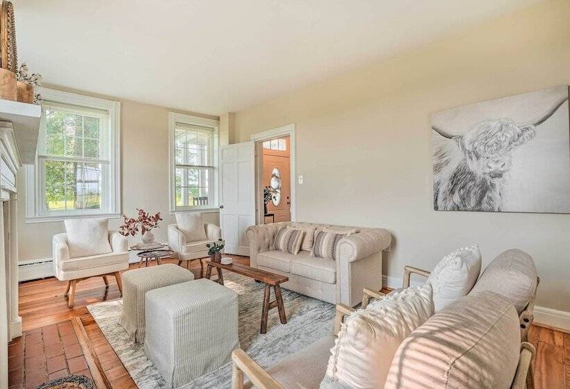 Upscale Country Home W/ Fire Pit In Taneytown!
