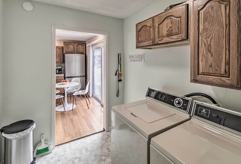 Watch The Sunrise At This Quaint Lake View Cottage