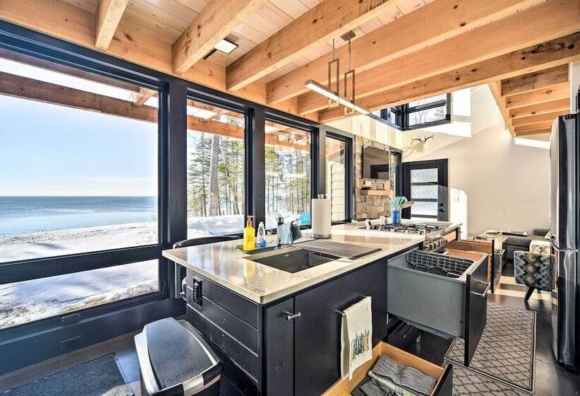 Waterfront Cabin On Lake Superior W/ Fire Pit
