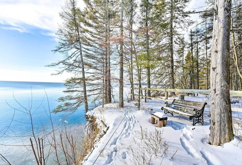 Waterfront Cabin On Lake Superior W/ Fire Pit