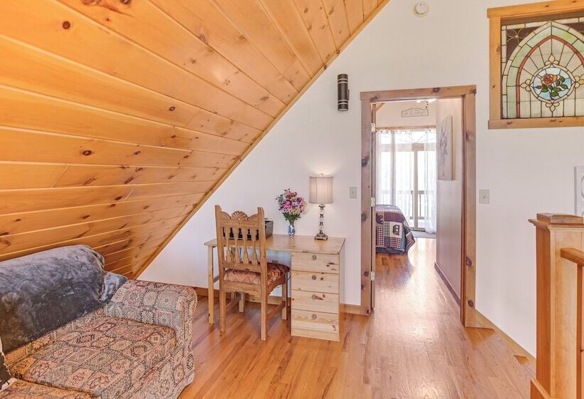 West Virginia Cabin Near Snowshoe Mountain Resort