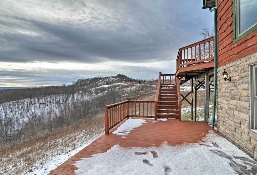 West Virginia Cabin Near Snowshoe Mountain Resort