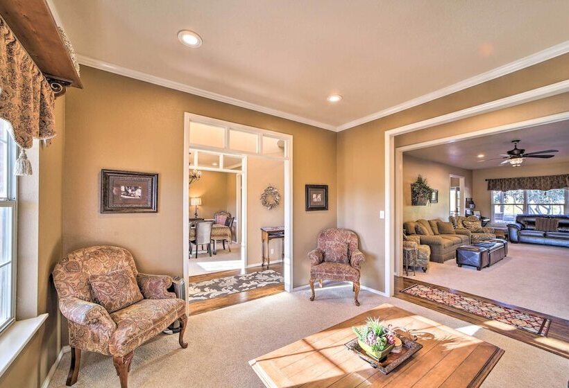 15 Acre Retreat Near Dtwn Tulsa & Skiatook Lake