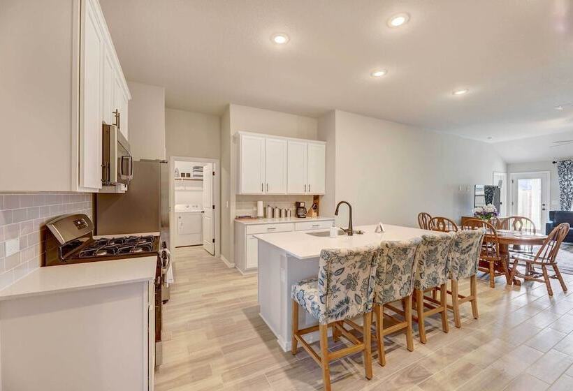 Bastrop Home W/ Yard, 28 Mi To Austin!