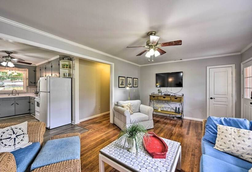 Beaufort Home W/porch, 4 Mi. From Downtown!