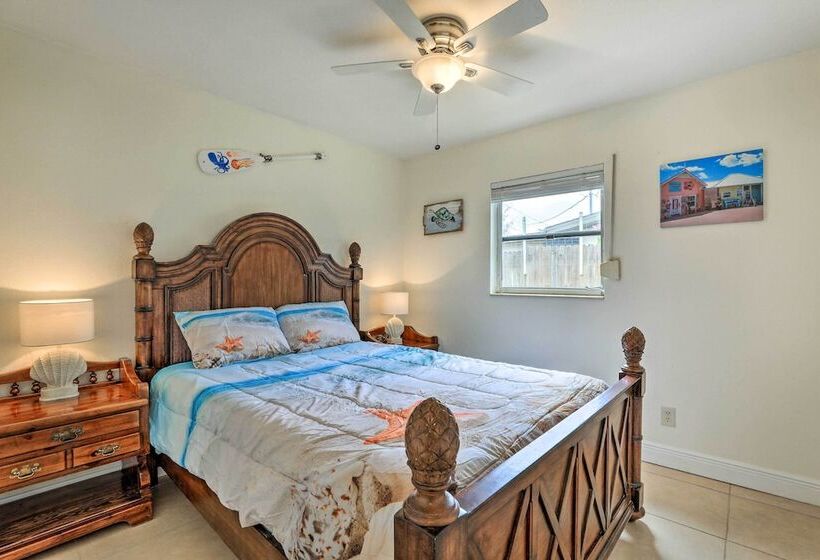 Bradenton Home W/ Beautiful Yard: 4 Mi To Downtown