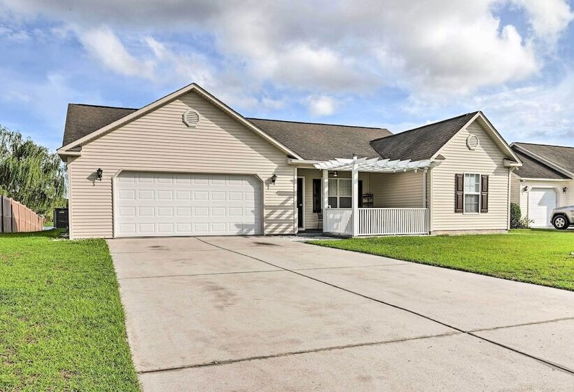 Pet Friendly Home W/ Fire Pit In Myrtle Beach