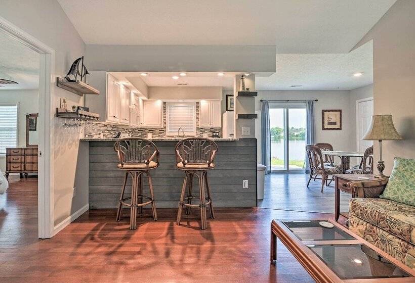 Pet Friendly Home W/ Fire Pit In Myrtle Beach