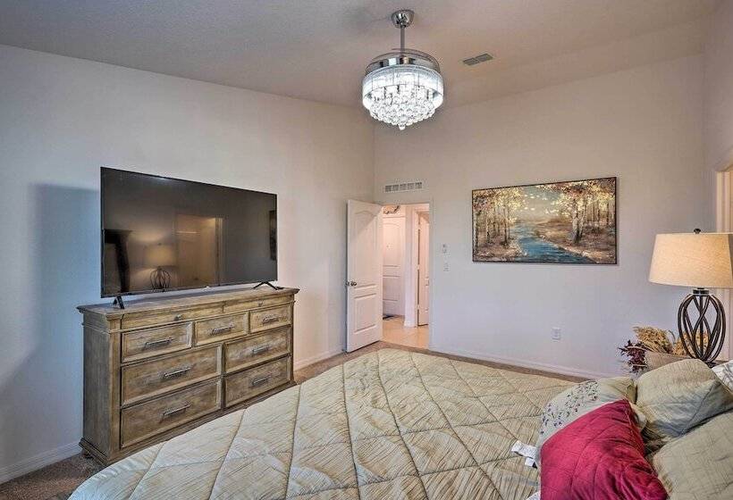 Charming Poinciana House W/ Patio: 30 Mi To Disney