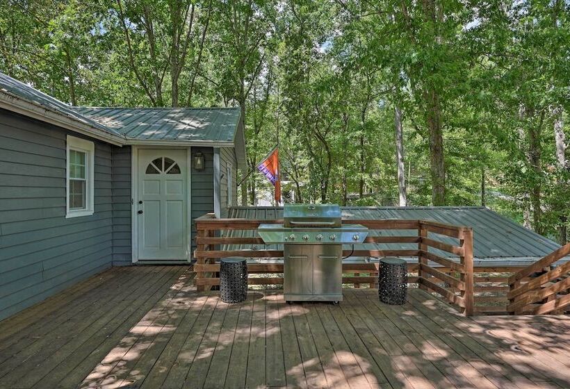 Chic House W/ Private Dock On Lake Hartwell!