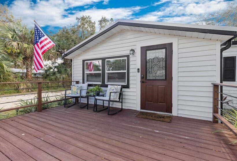 4 Mi To Dtwn: Jensen Beach Cottage