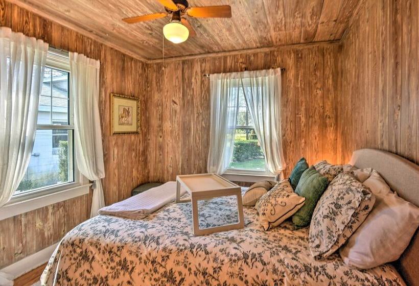 Cottage W/ Private Pool   Walk To Lake Wales!