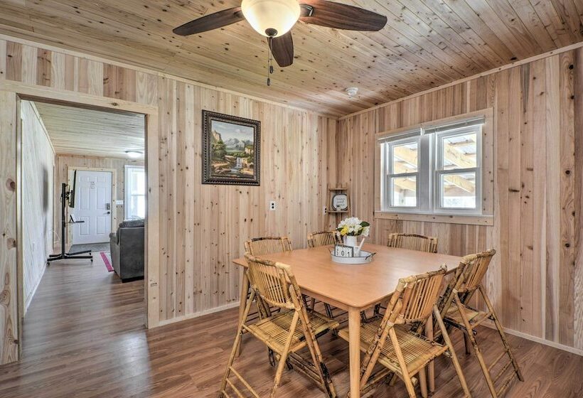 Cozy Lesterville Home Near Parks & Forests!