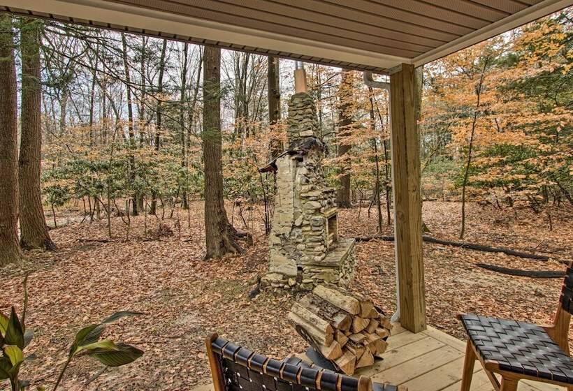 Creekside  Lincoln Lodge  In The Pocono Mtns!