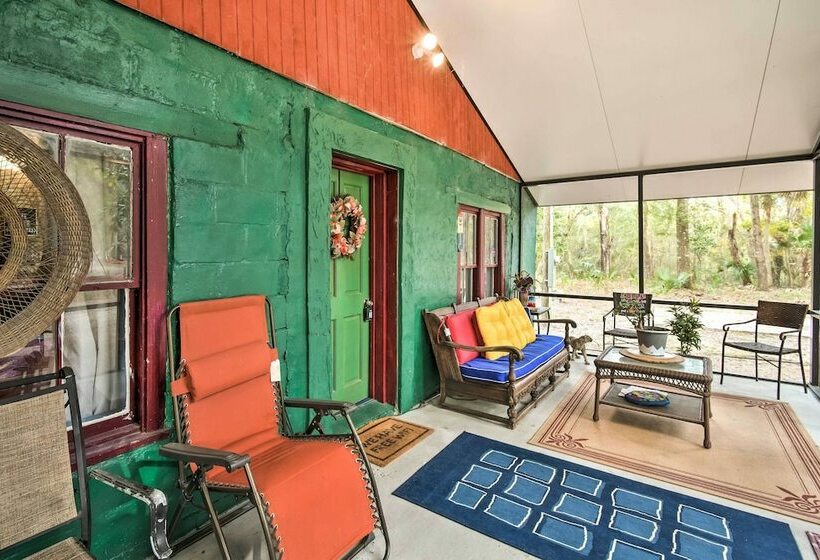 Crescent City Hideaway W/ Screened Porch!